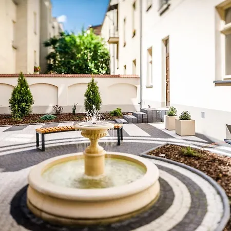 My - Topolowa 8 Cracóvia