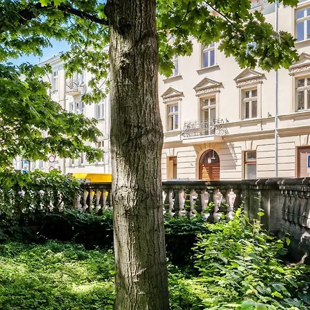 My - Topolowa 8 Cracóvia