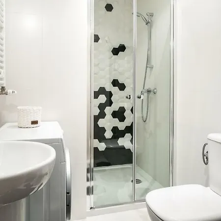 My - Topolowa 8 * Cracóvia