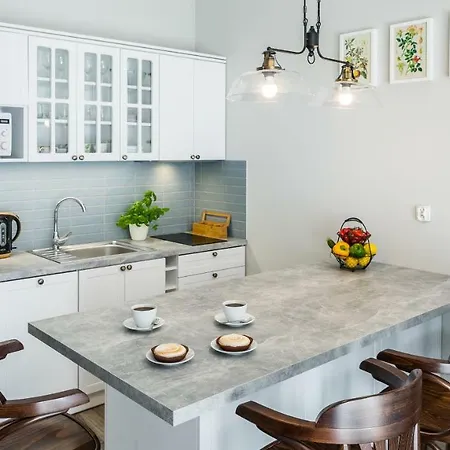 My - Topolowa 8 * Cracóvia