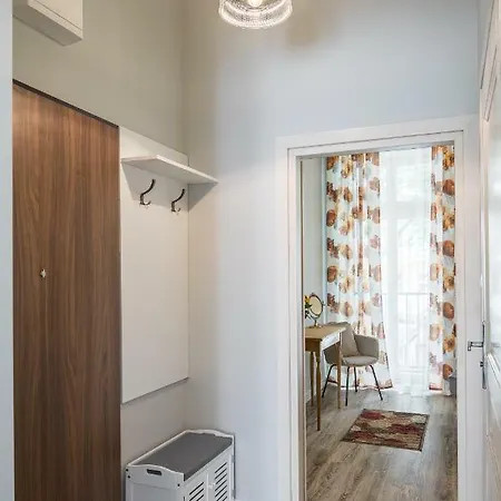 My - Topolowa 8 * Cracóvia