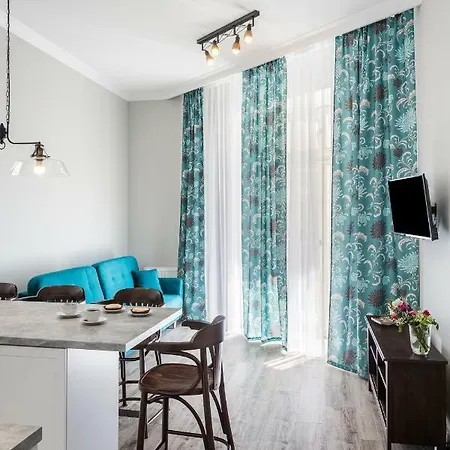 My - Topolowa 8 Cracóvia