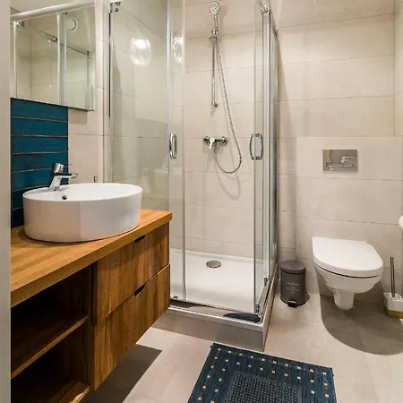 Apartament My - Topolowa 8 *